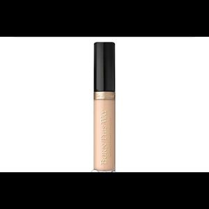 Too Faced Naturally Radiant Concealer